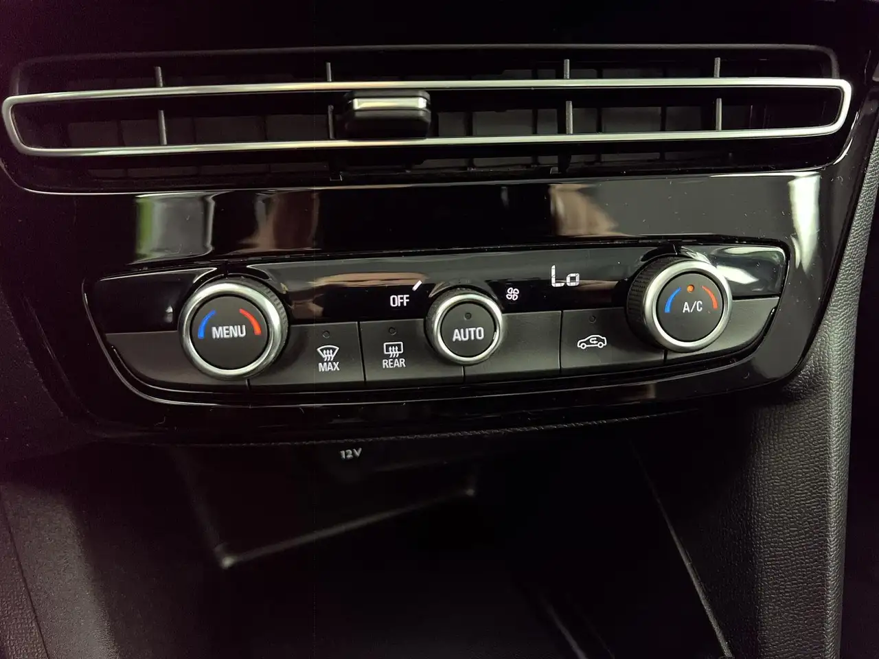 Opel Mokka e Elegance *KLIMA*RFK*PDCh*uvm 12