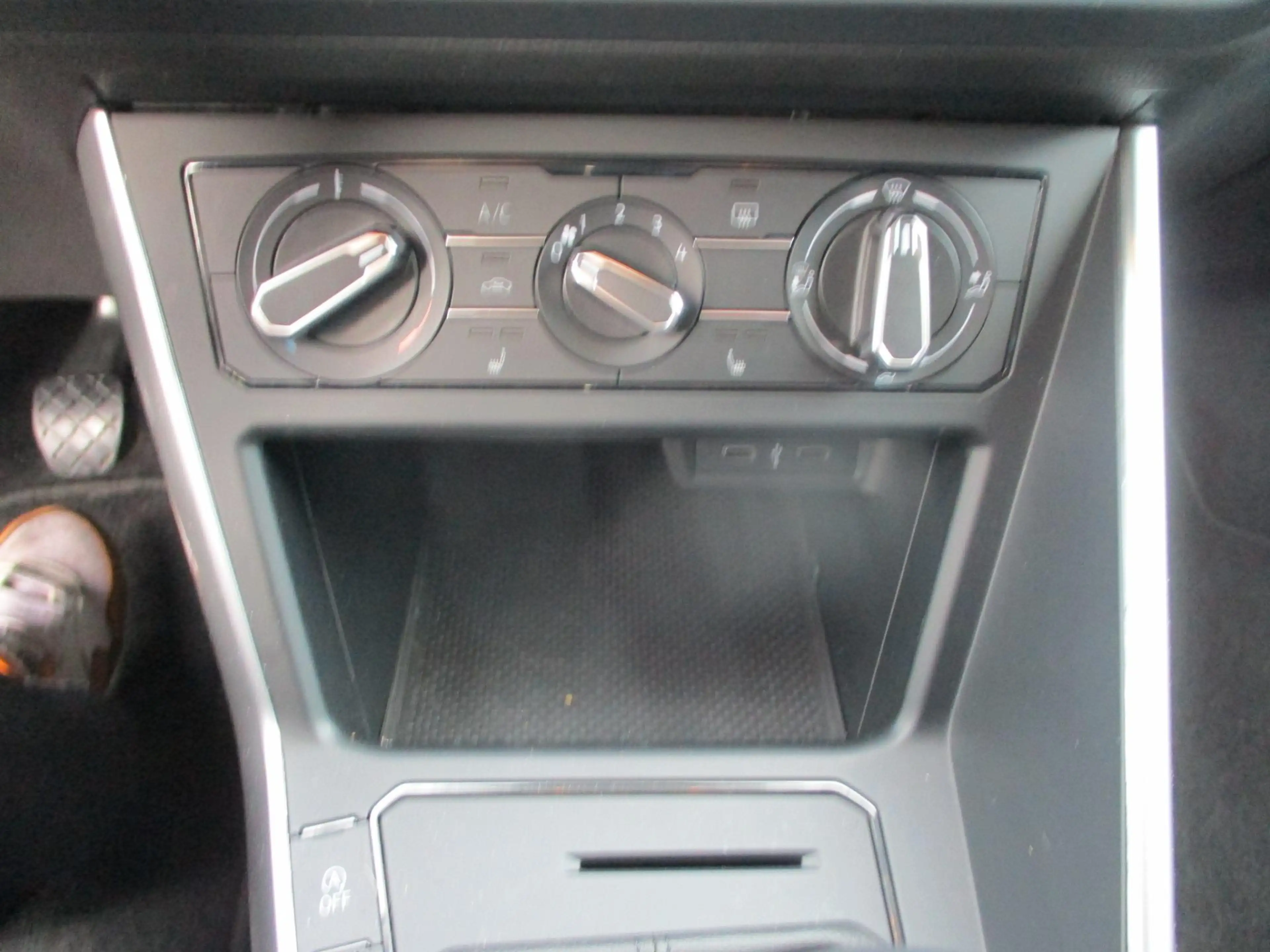 Volkswagen Polo 1.0 TSI Style — photo 7
