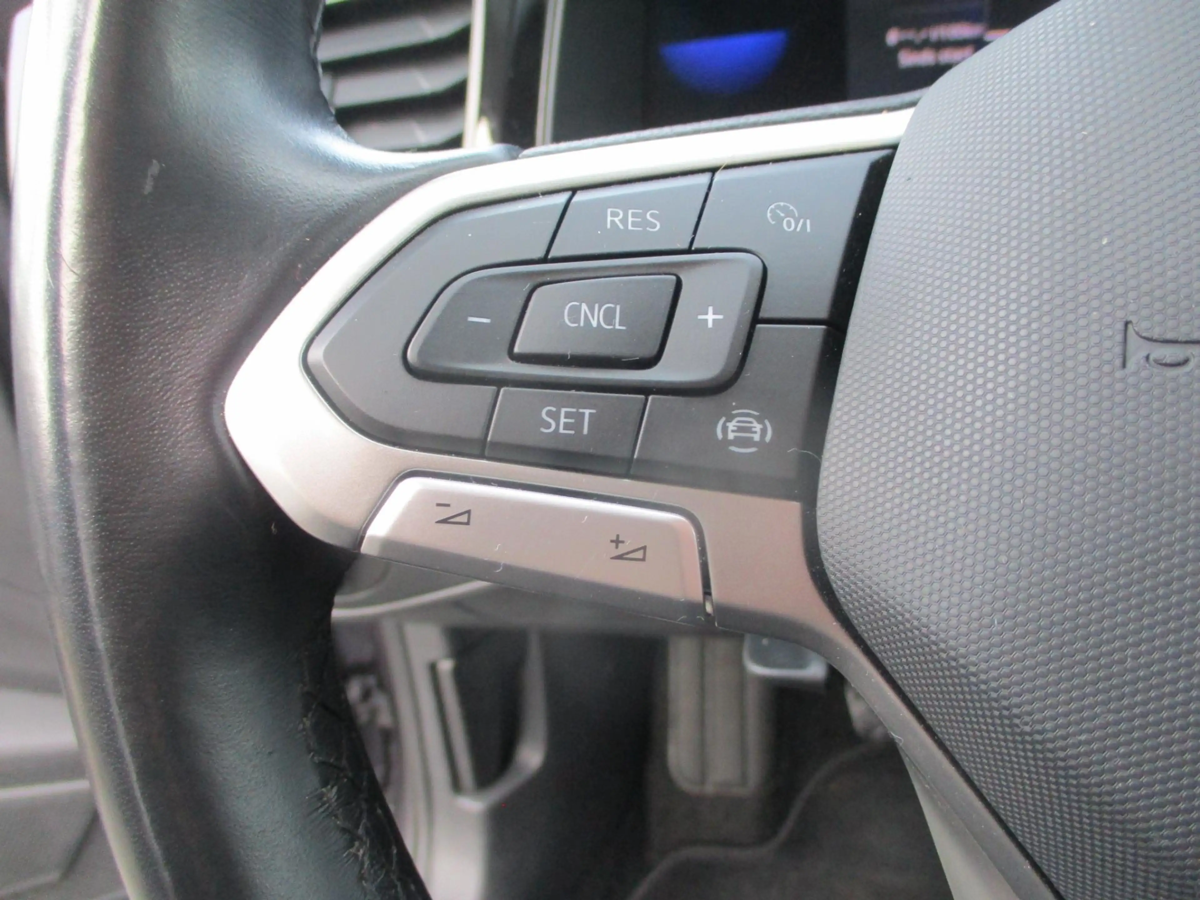 Volkswagen Polo 1.0 TSI Style — photo 5