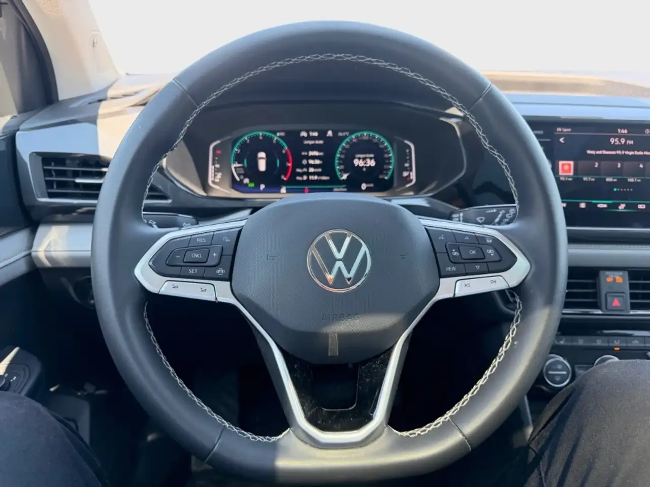 Volkswagen Taos снимка Volkswagen Taos
