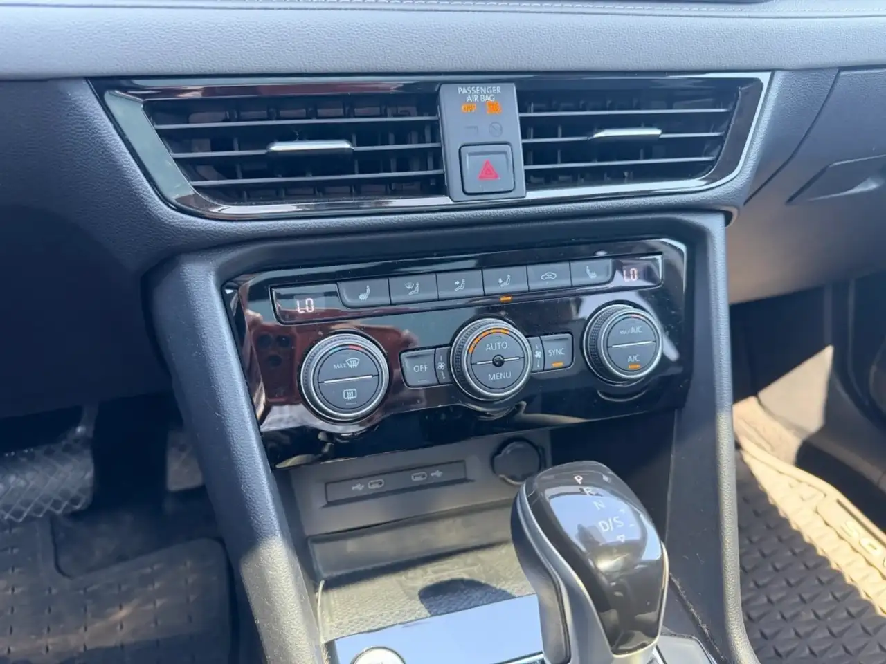 Volkswagen Taos снимка Volkswagen Taos