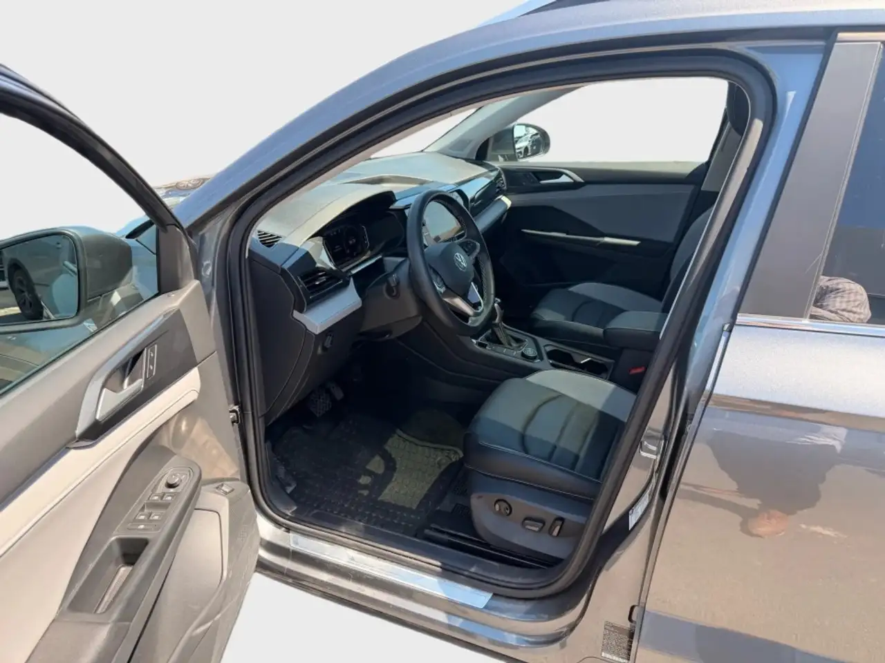 Volkswagen Taos снимка Volkswagen Taos