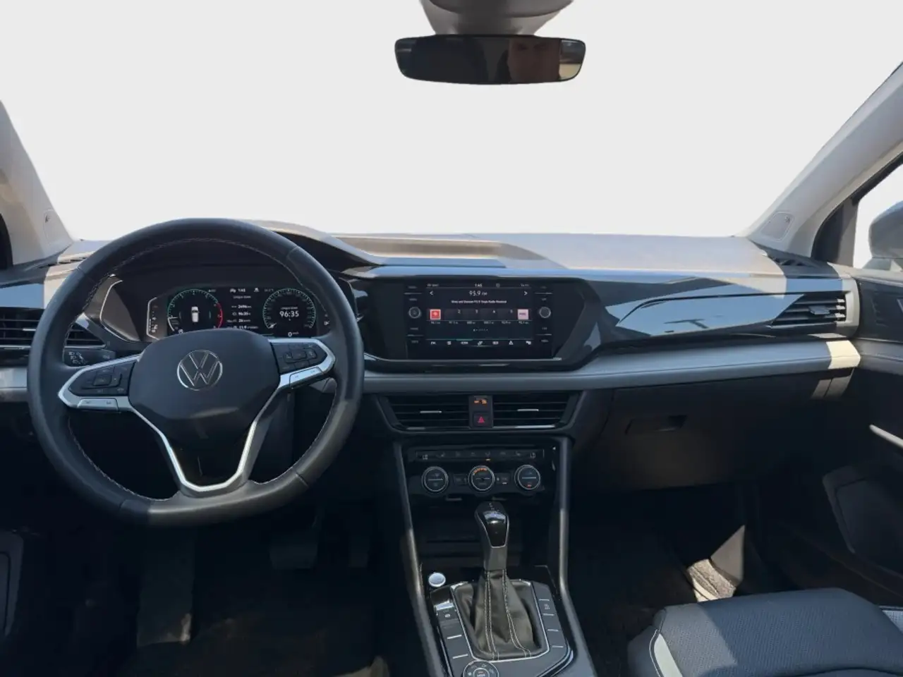 Volkswagen Taos снимка Volkswagen Taos