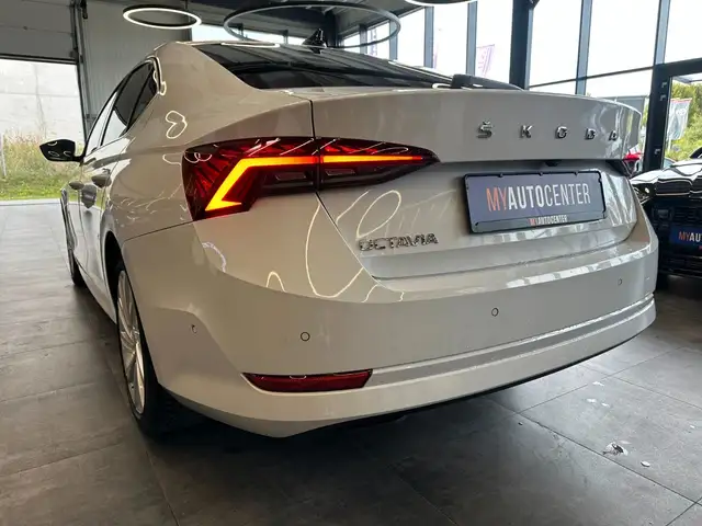 Skoda Octavia view 5