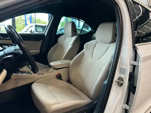 Skoda Octavia view 8