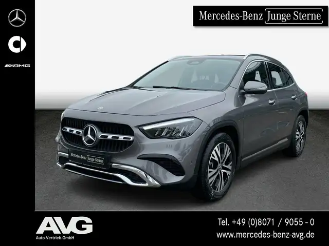 Mercedes-Benz GLA 220 GLA 220 4M Progressive-Adv Distronic Memory LED