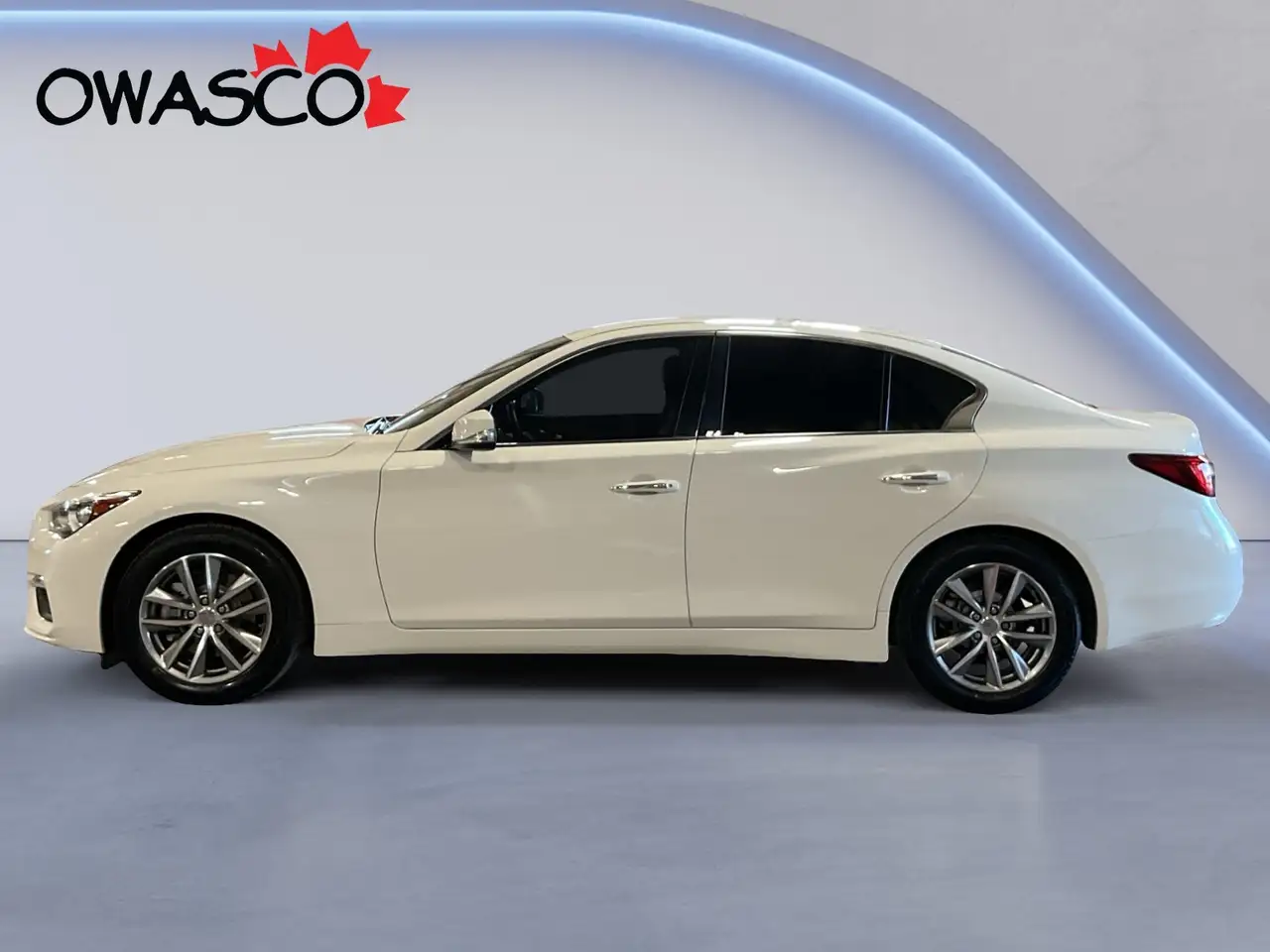Infiniti Q50 снимка Infiniti Q50