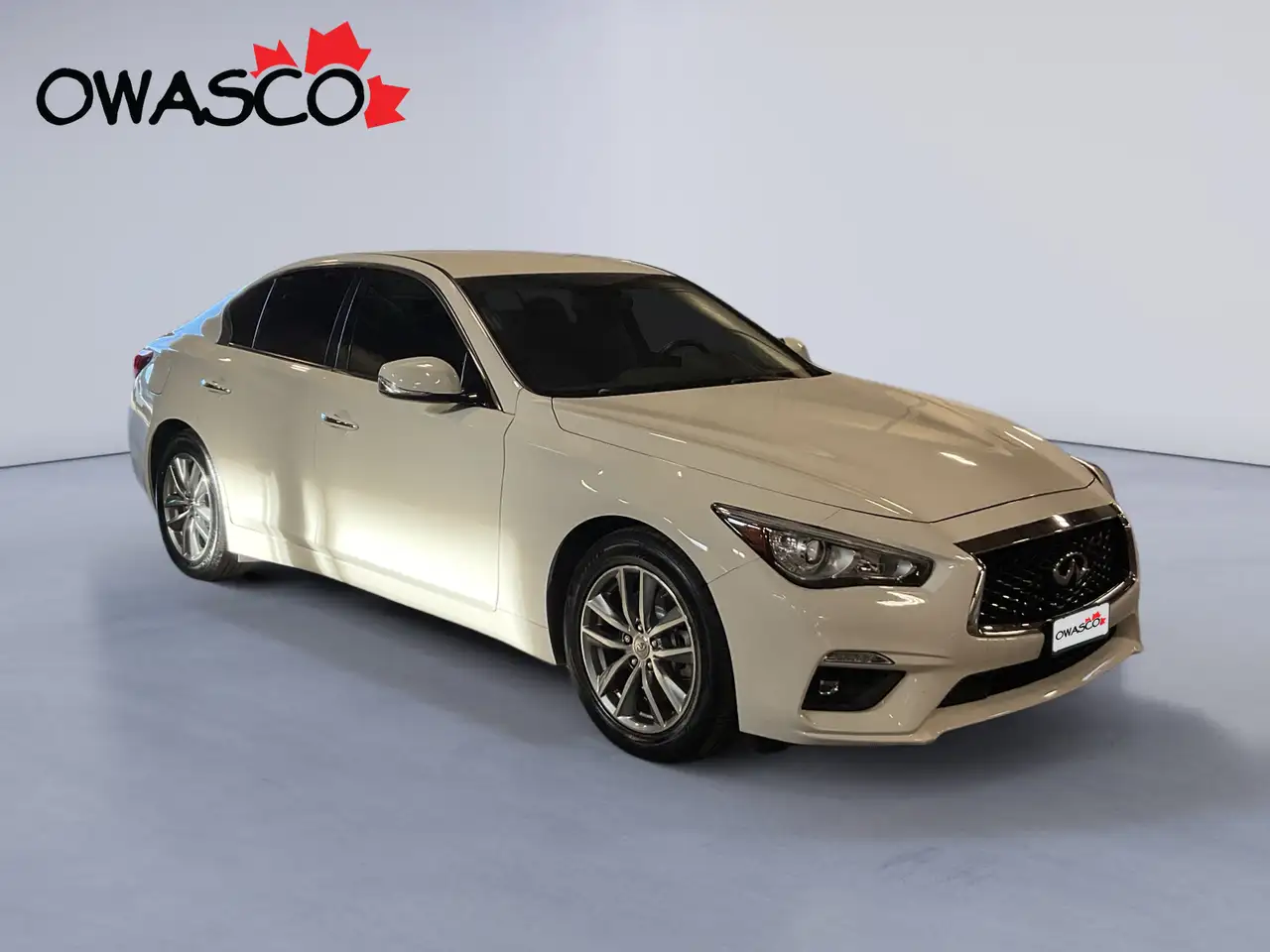 Infiniti Q50 снимка Infiniti Q50