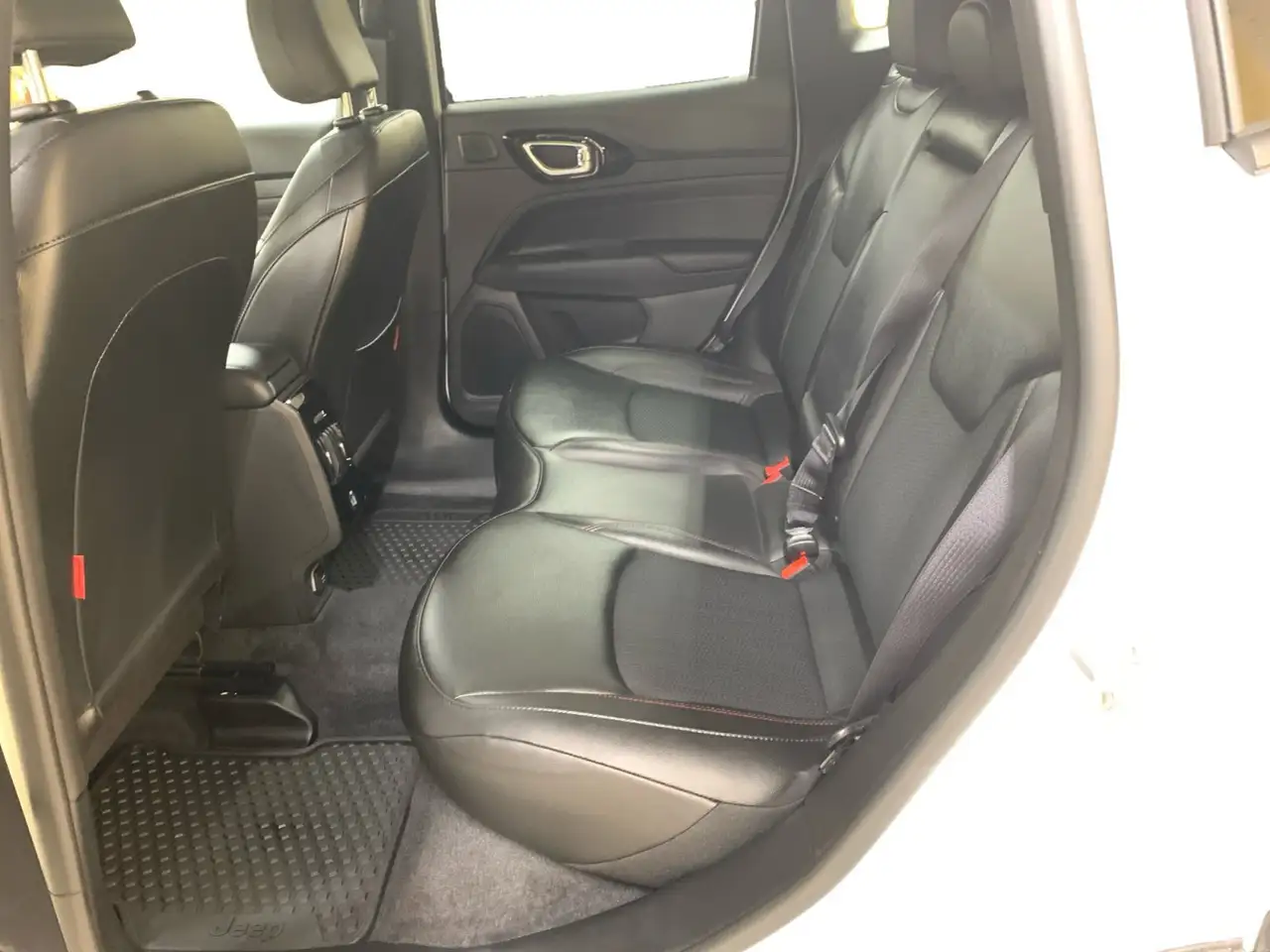 Jeep Compass снимка Jeep Compass