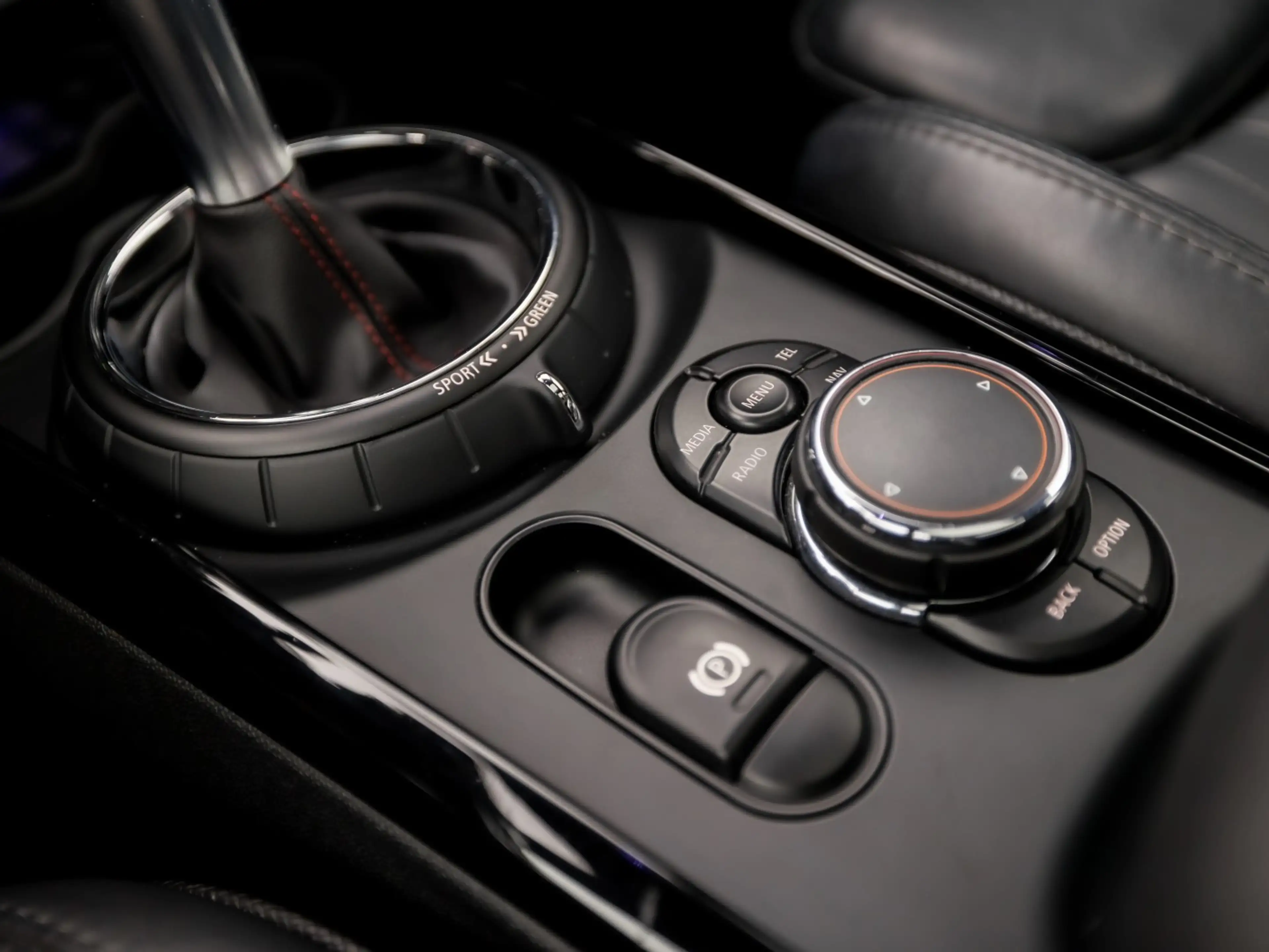 MINI Cooper S Clubman 2.0 Chili 192Pk Automaat (PANORAMADAK, GROOT NAVI, — photo 26