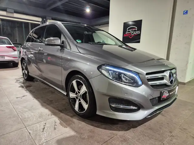 Mercedes-Benz B 180 B 180