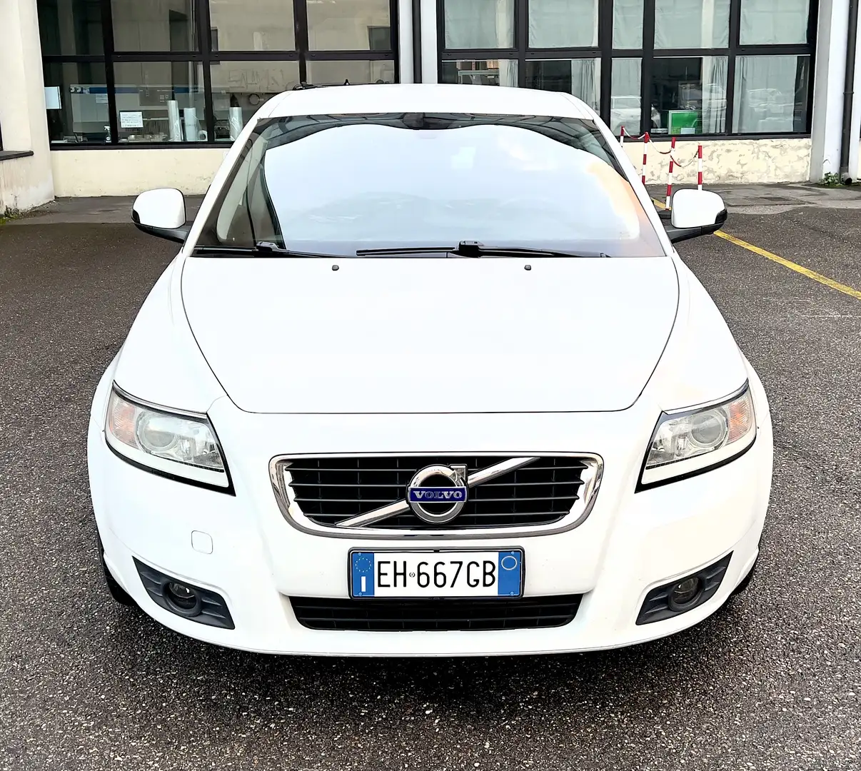 Volvo V50 V50 1.6 d2 drive R-design 115cv Bianco - 1