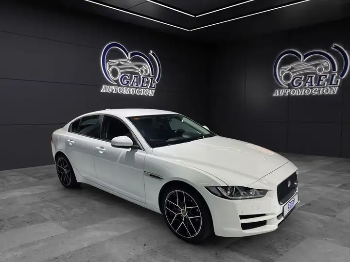 Jaguar XE 2.0 Diesel Portfolio Aut AWD 2017