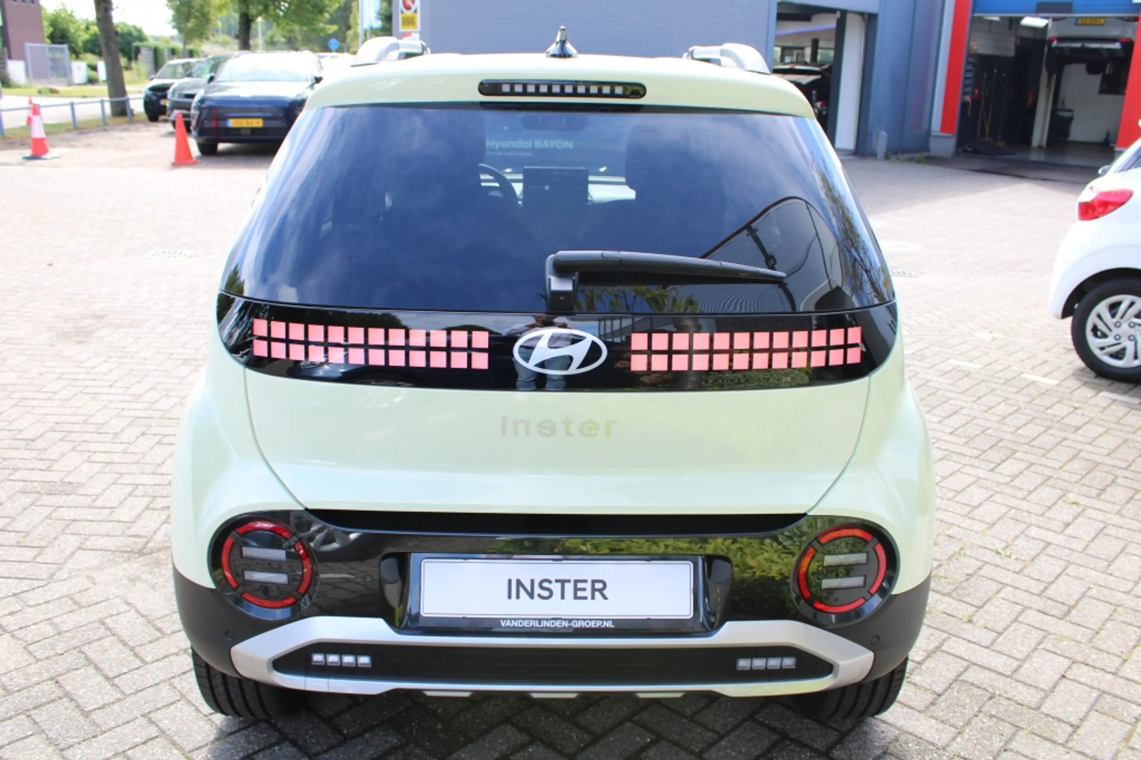 Hyundai Inster Evolve 49 kWh — photo 4