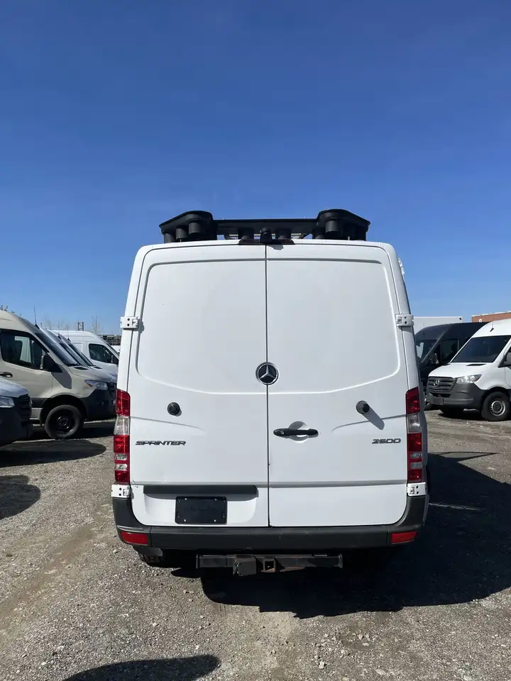 Mercedes-Benz Sprinter снимка Mercedes-Benz Sprinter