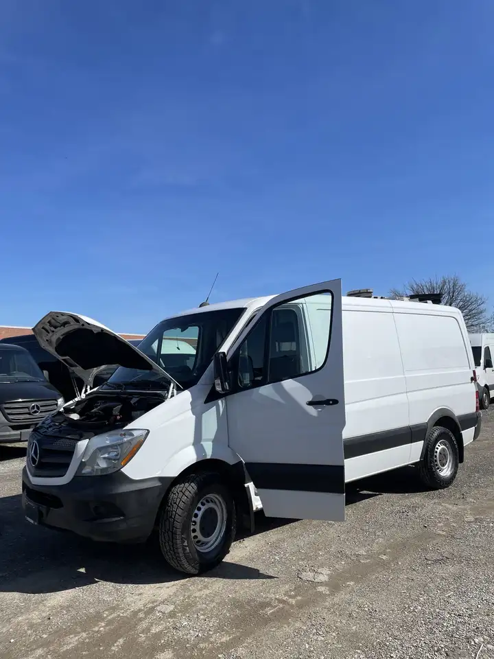 Mercedes-Benz Sprinter снимка Mercedes-Benz Sprinter