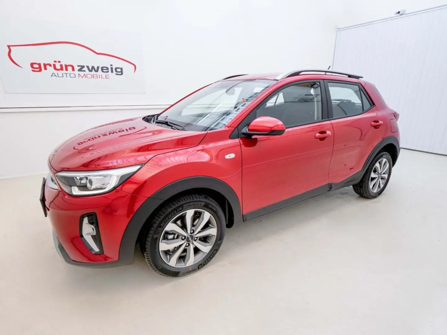 Kia Stonic /SILBER/1.0 TGDI/DCT7/100 Rojo - 2