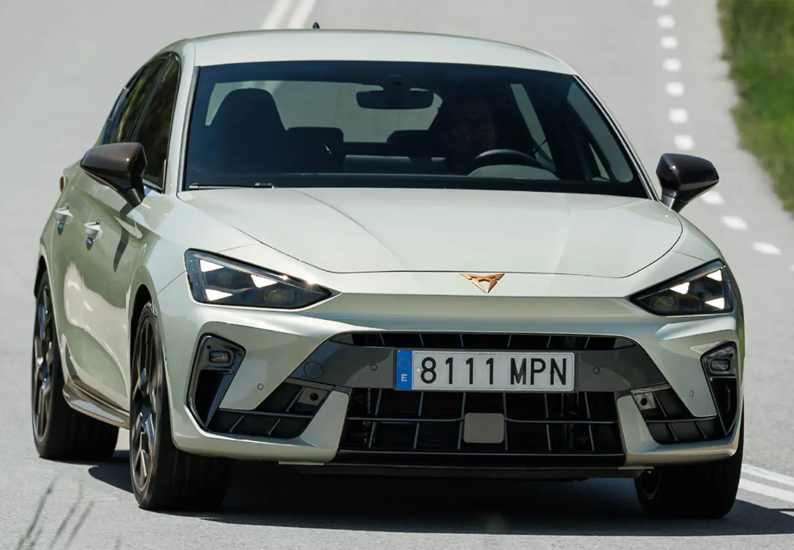 CUPRA Leon Sportstourer VZ 1.5 TSI e-Hybrid 200kW DSG - 2