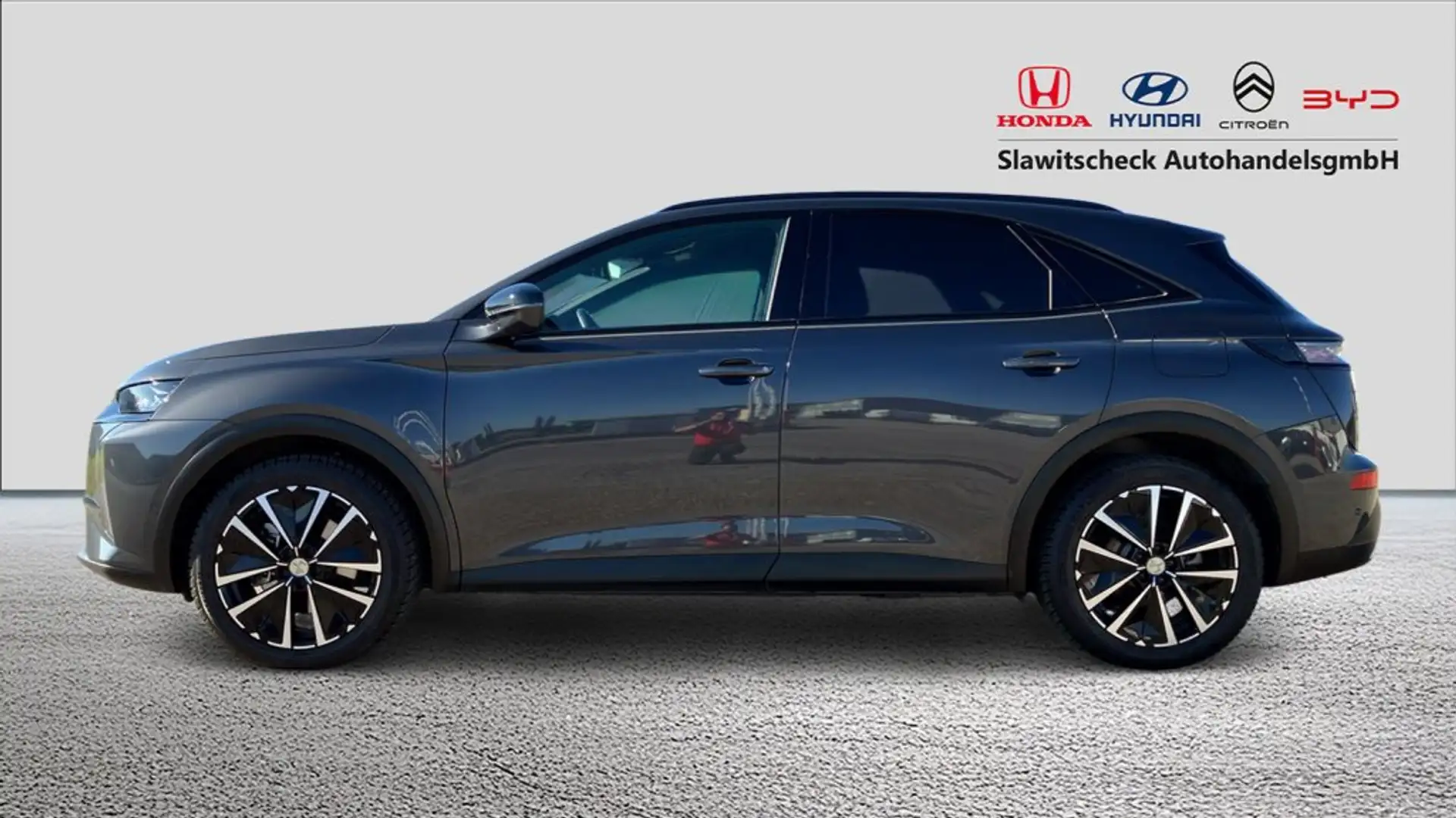 DS Automobiles DS 7 PHEV AWD 300 Edition France Grau - 2