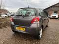 Toyota Yaris 1.3 VVT-i Aspiration | Automaat + Airco Nu € 3.975 Gris - thumbnail 5