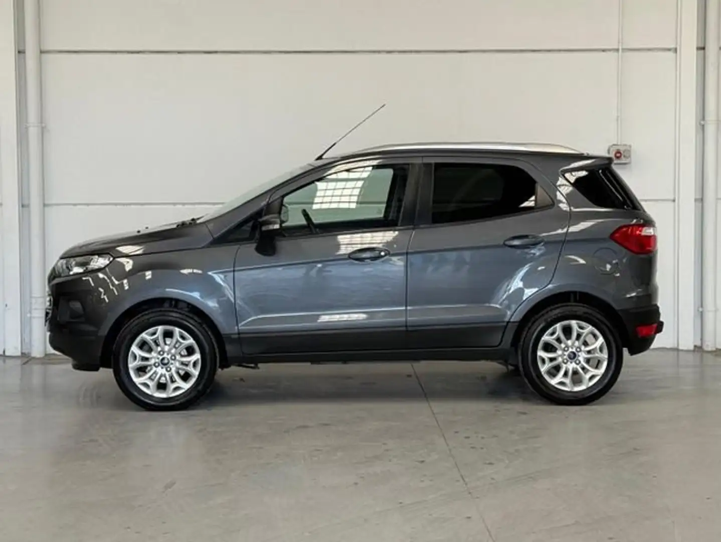 Ford EcoSport 1.5TDCi Trend 100 Grau - 2
