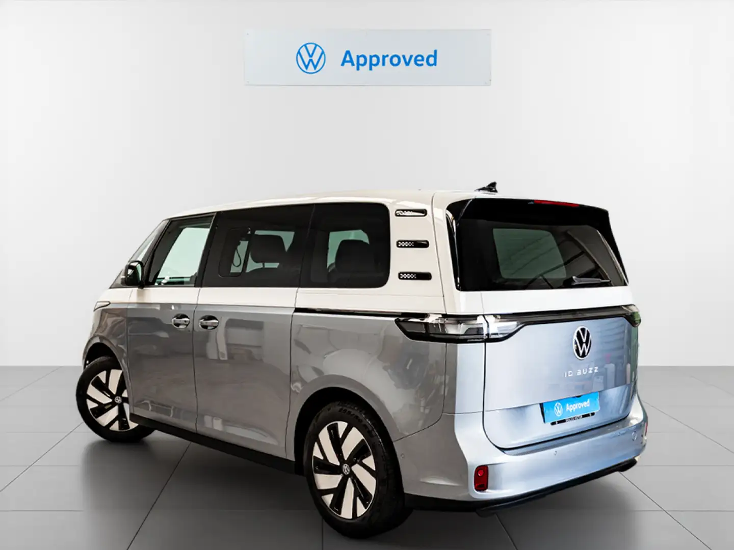 Volkswagen ID. Buzz Pro Batalla Corta 210KW 79Kwh Plateado - 2