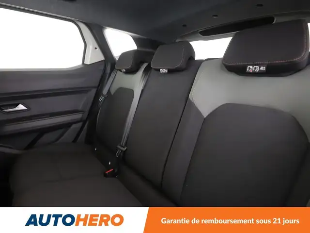 Renault Duster view 14