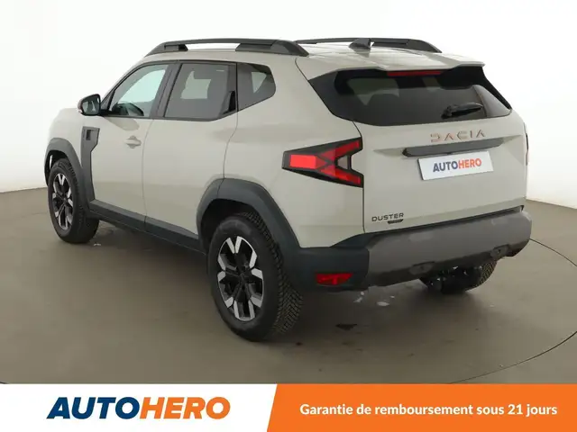 Renault Duster view 4