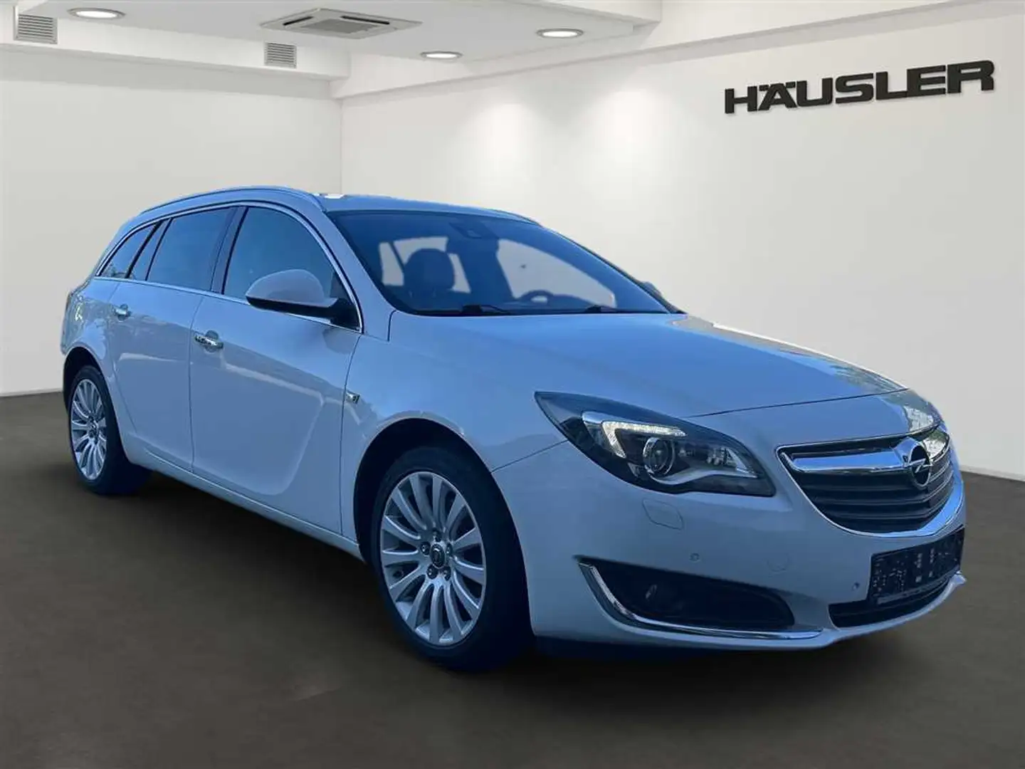 Opel Insignia ST 2.0 BiTurbo AHK ACC Navi PDC Kamera Leder Xenon Weiß - 2