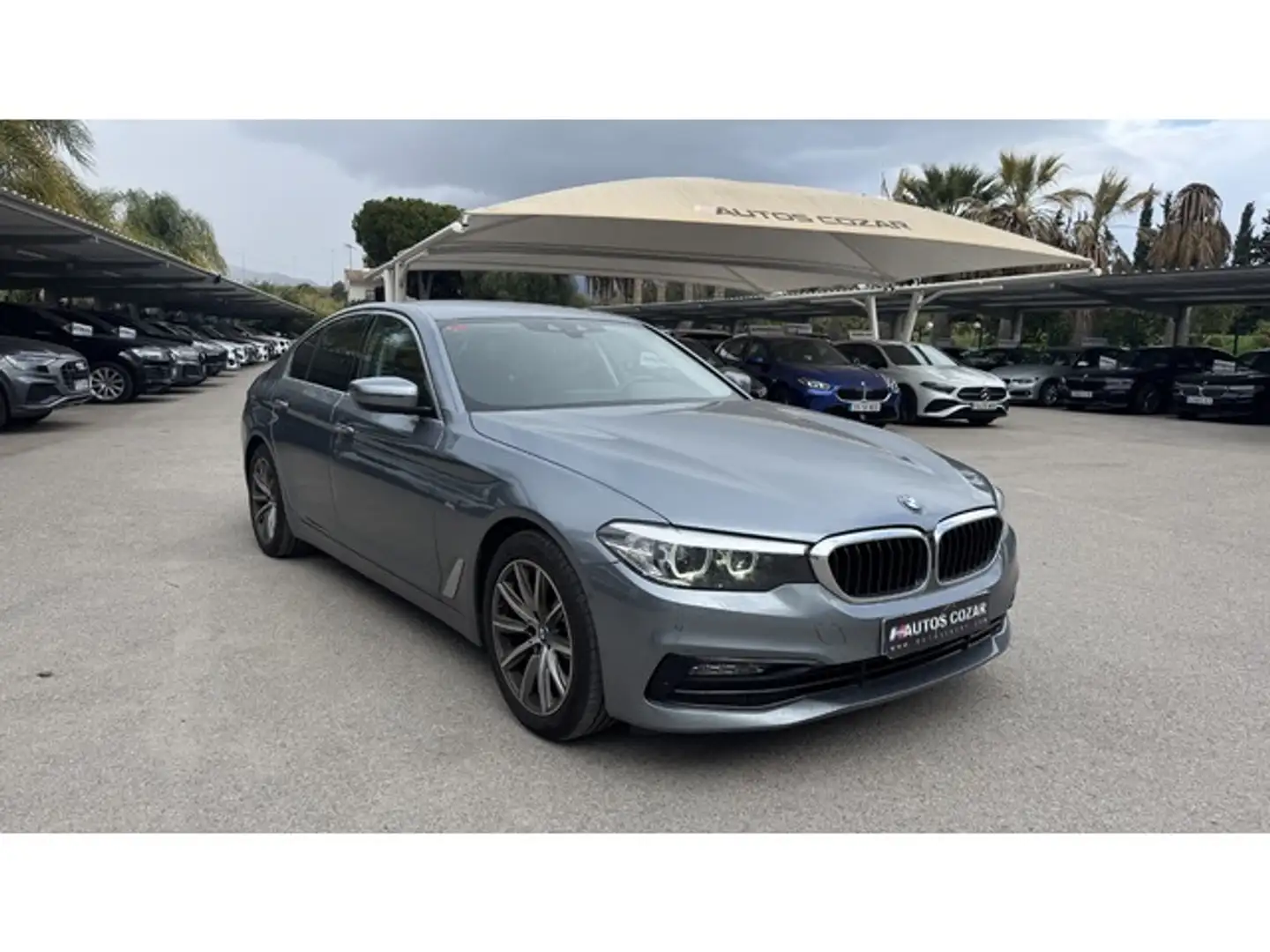 BMW 520 520dA Business Gris - 1