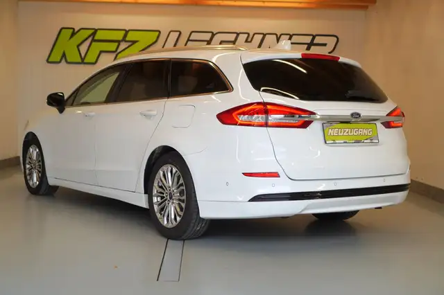 Ford Mondeo view 7