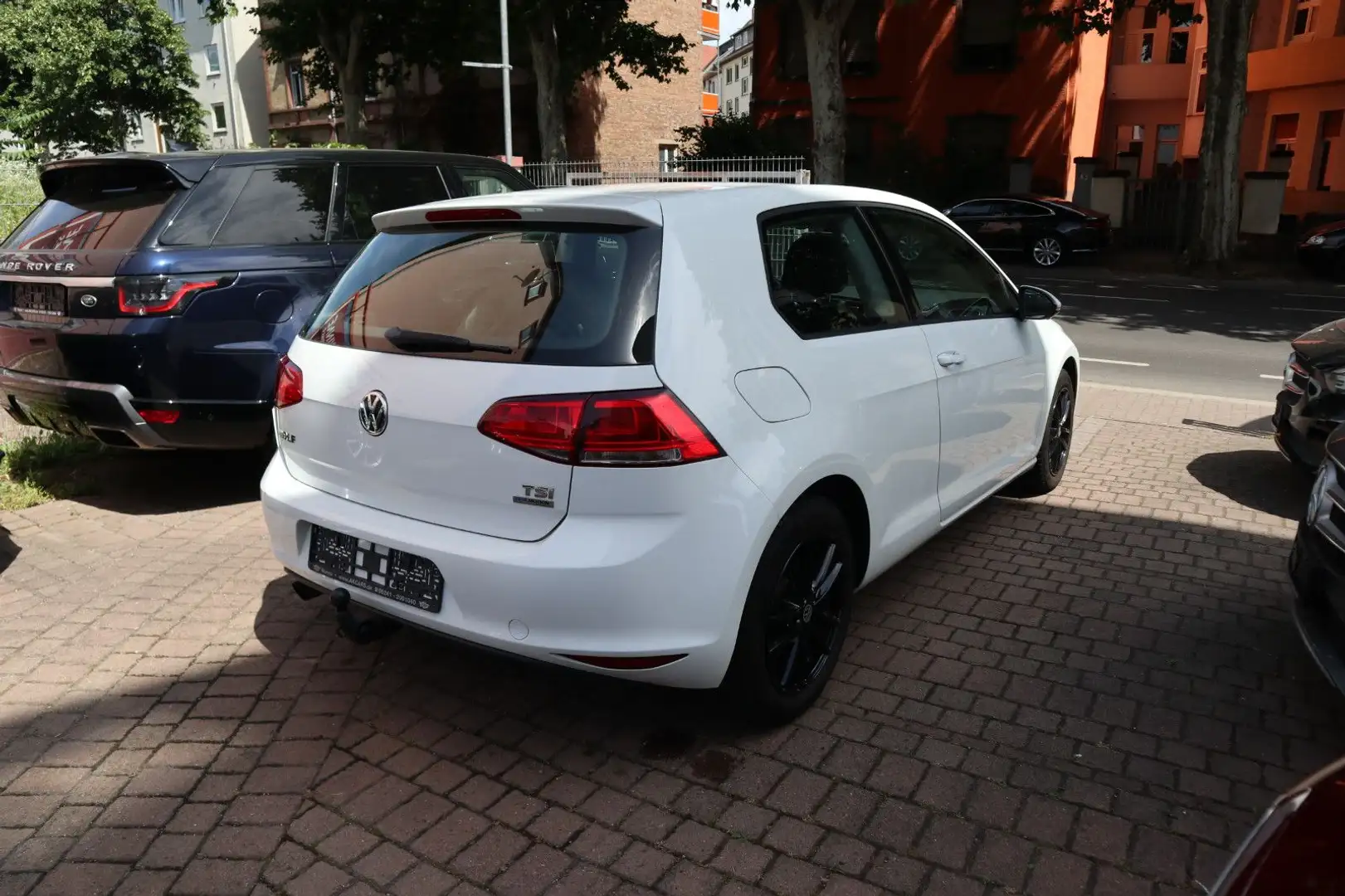 Volkswagen Golf VII Lim. Trendline BMT /AHK/Bi-Xenon/2.H Blanc - 2