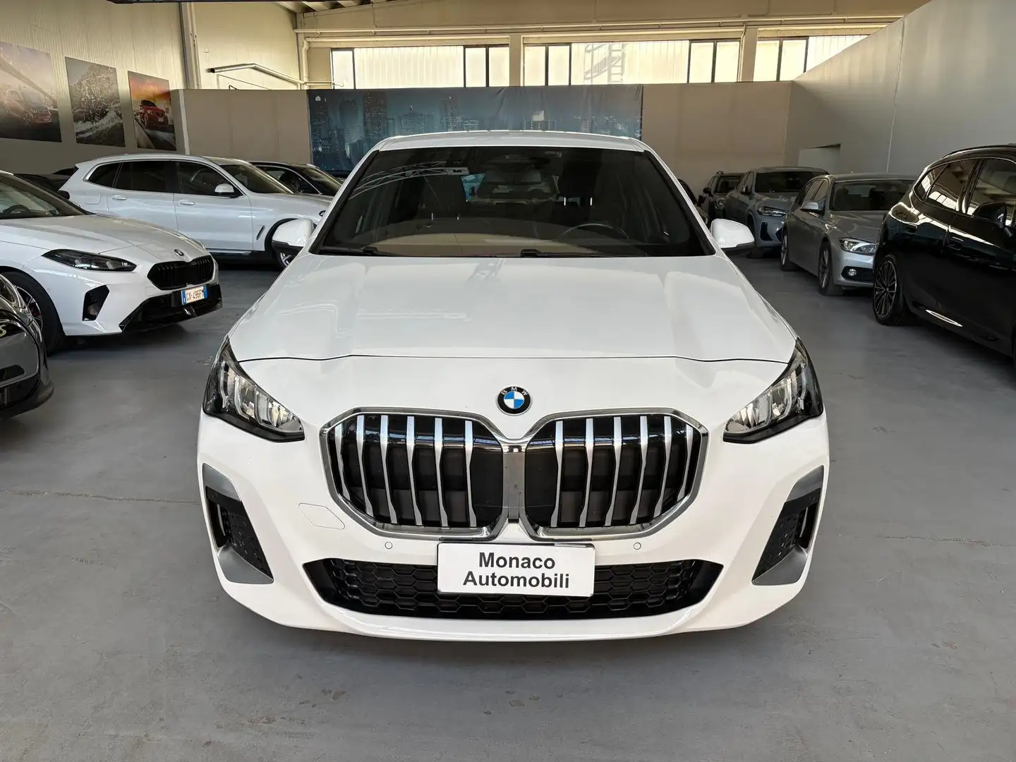 BMW 218 218d Active Tourer Msport auto Bianco - 2