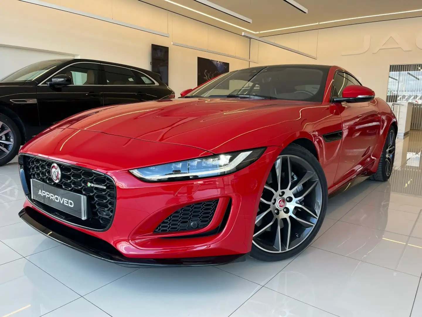 Jaguar F-Type Coupé 2.0 I4 R-Dynamic Aut. 300 - 1