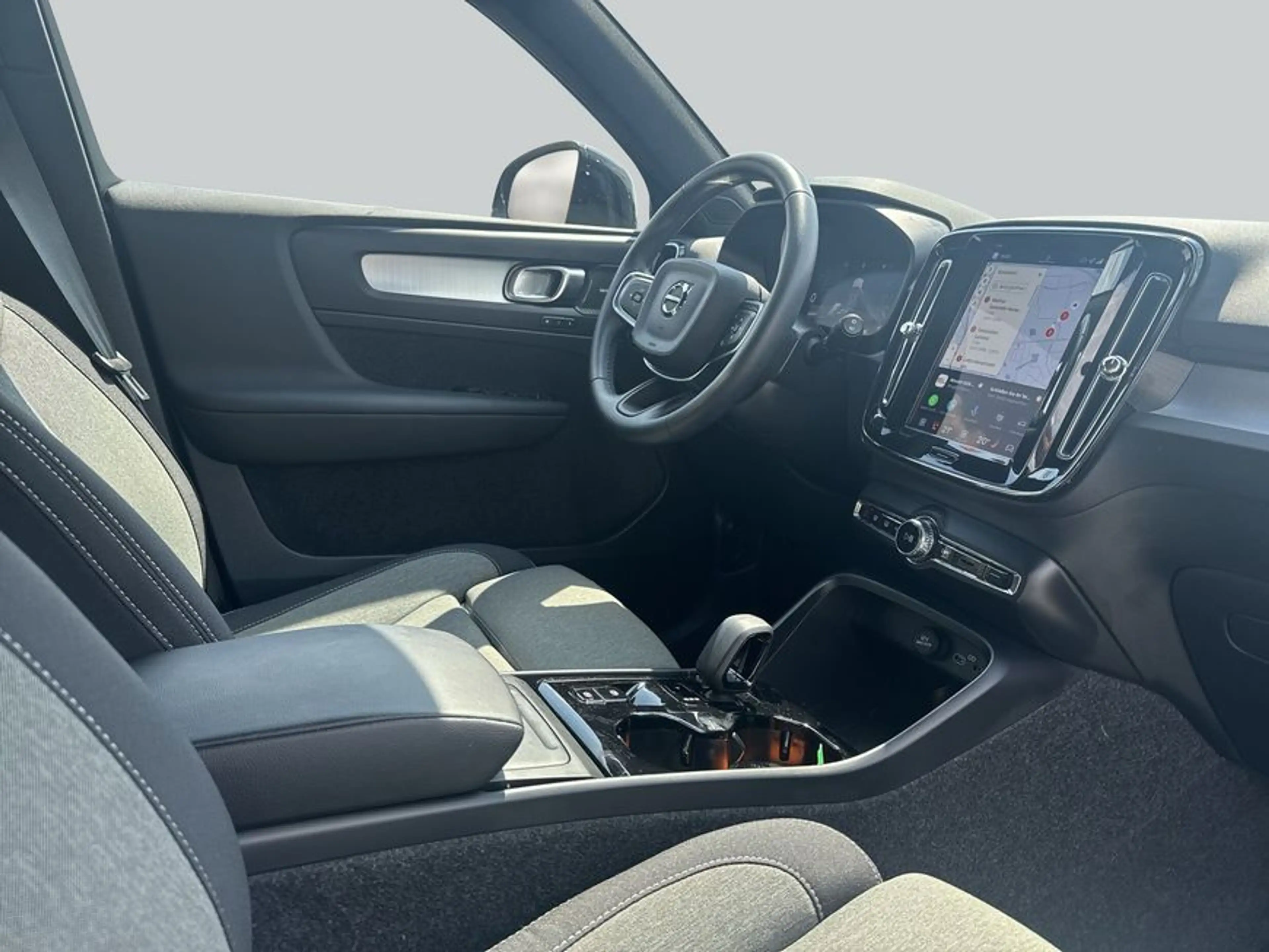 Volvo XC40 XC40 B3 DKG Plus Black-Edition DKG 360° Pilot BLIS — photo 15