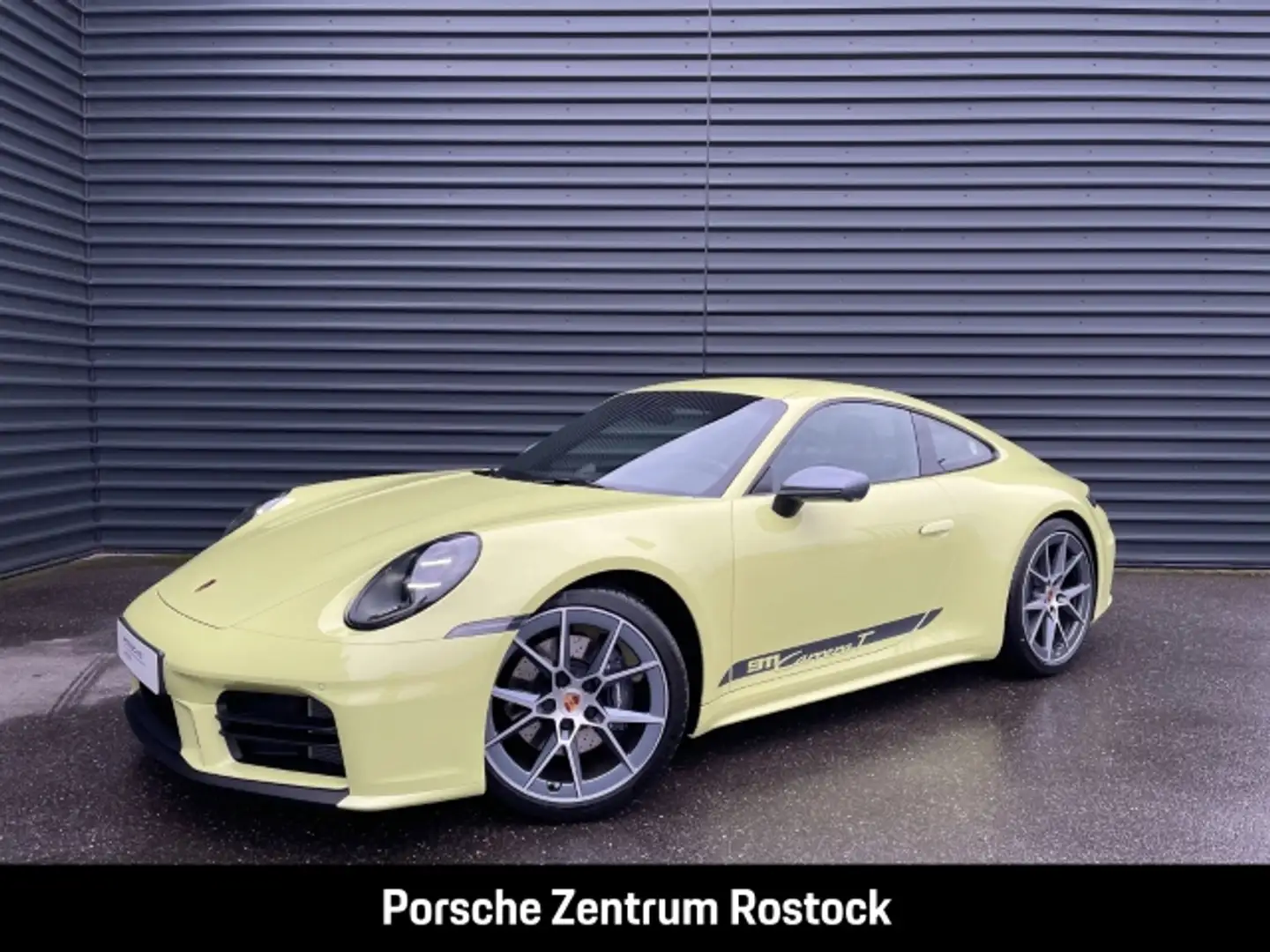 Porsche 992 Carrera T || sofort verfügbares Lagerfahrzeug Gelb - 1