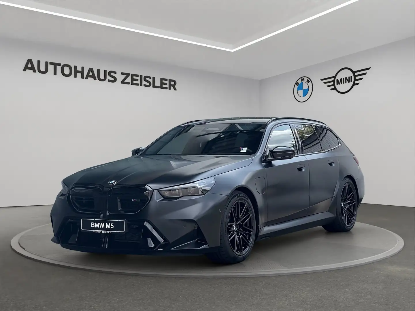 BMW M5 Touring FROZEN BLACK SOFORT! AHK Glasdach M Driver Schwarz - 1