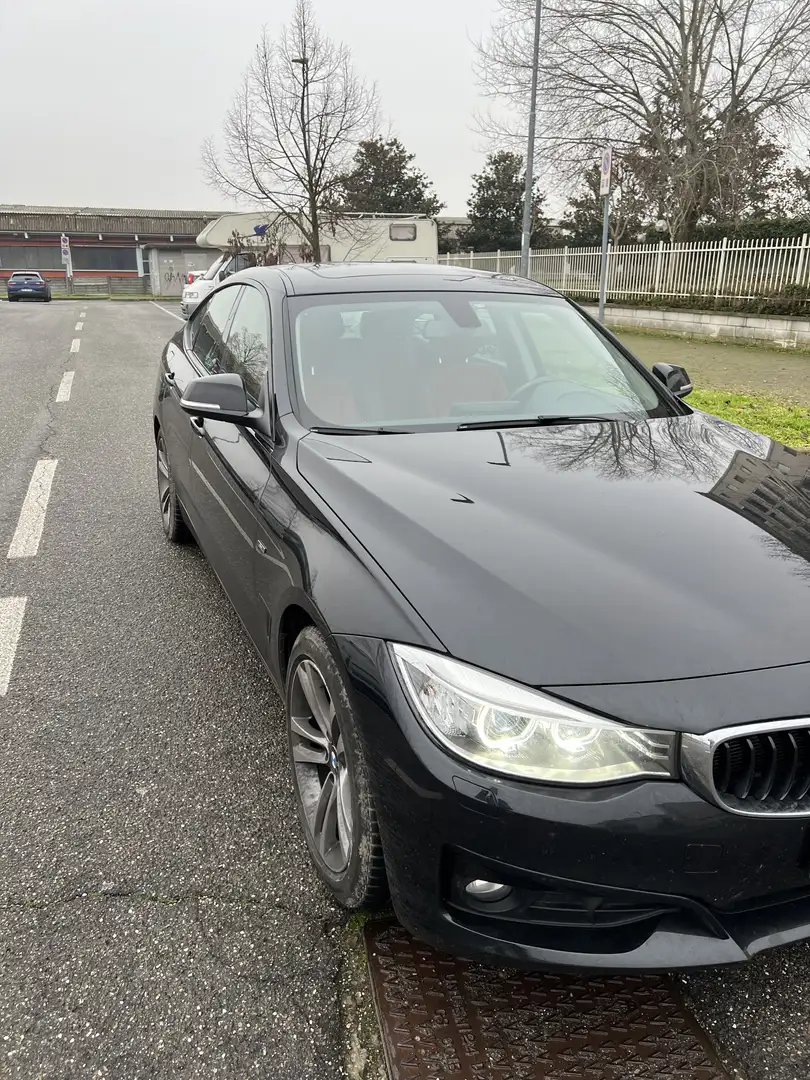 BMW 318 318d Gran Turismo Sport auto Negru - 1