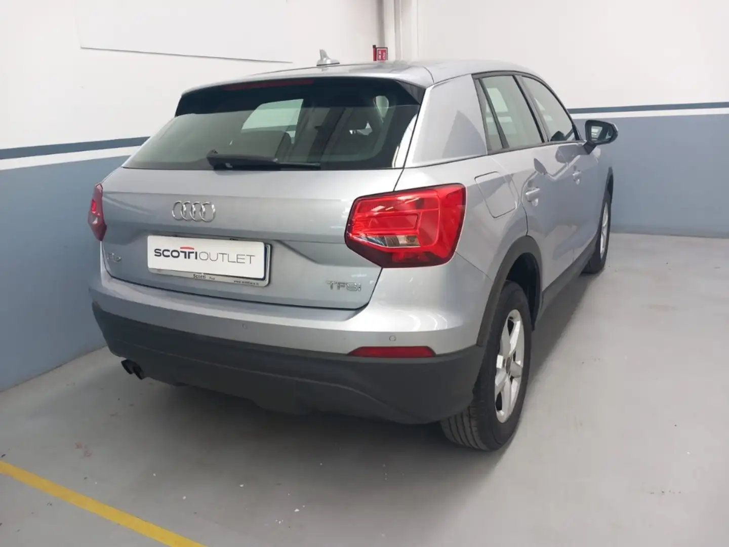 Audi Q2 1.4 tfsi Business Gris - 2