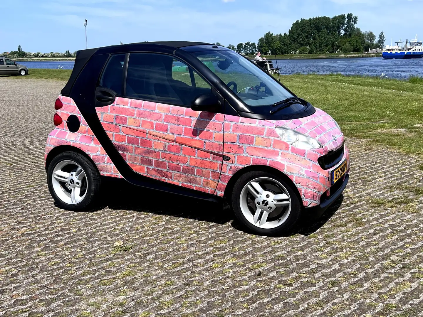 smart forTwo cabrio mhd Zwart - 1