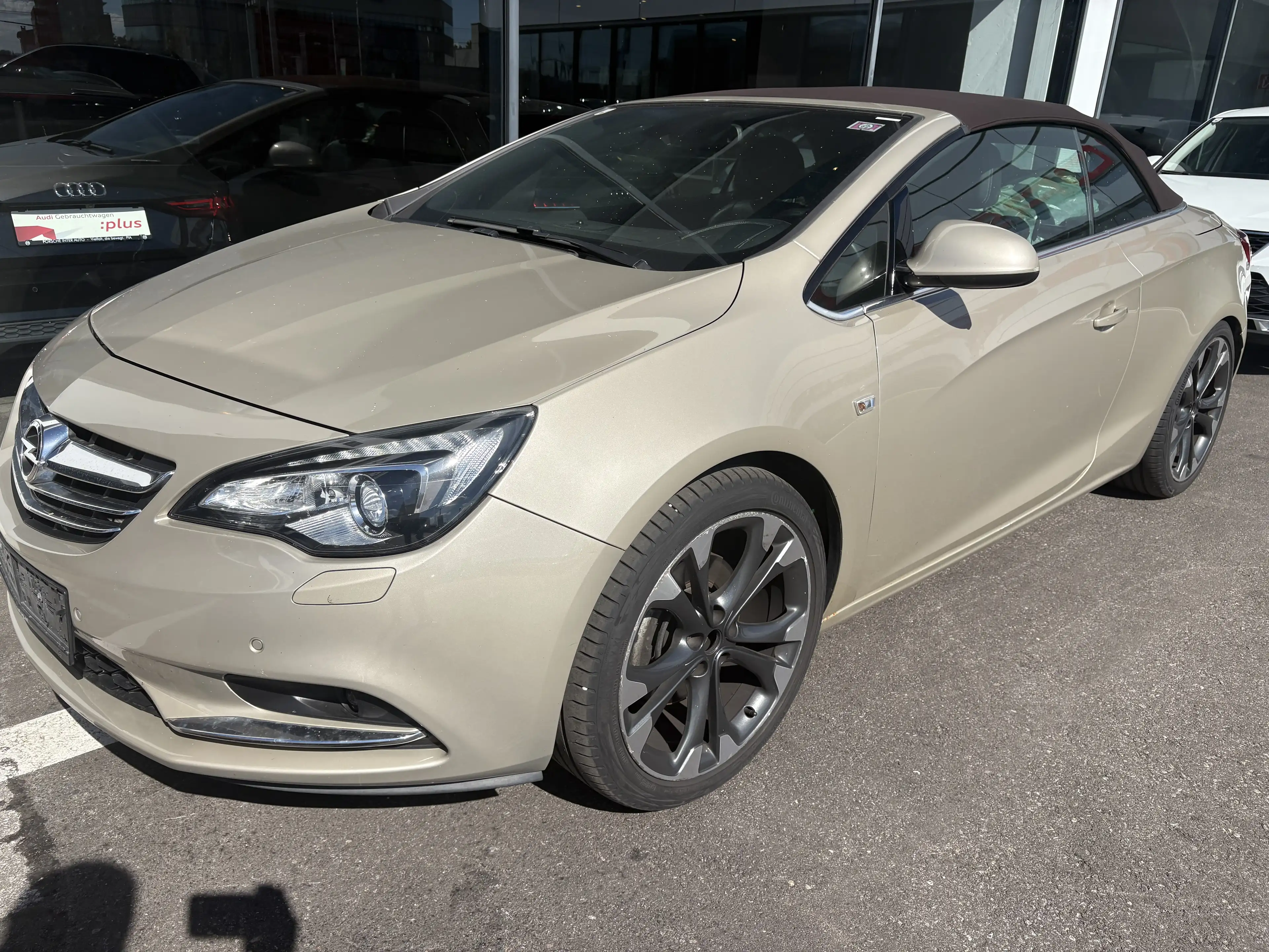 Opel Cascada 1,4 Turbo Ecoflex Cosmo Start/Stop System — photo 3