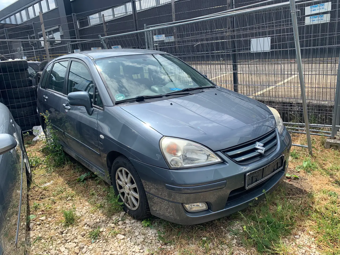 Suzuki Liana Kombi 1.6 Comfort. Klima. El Fensterheber Grün - 1