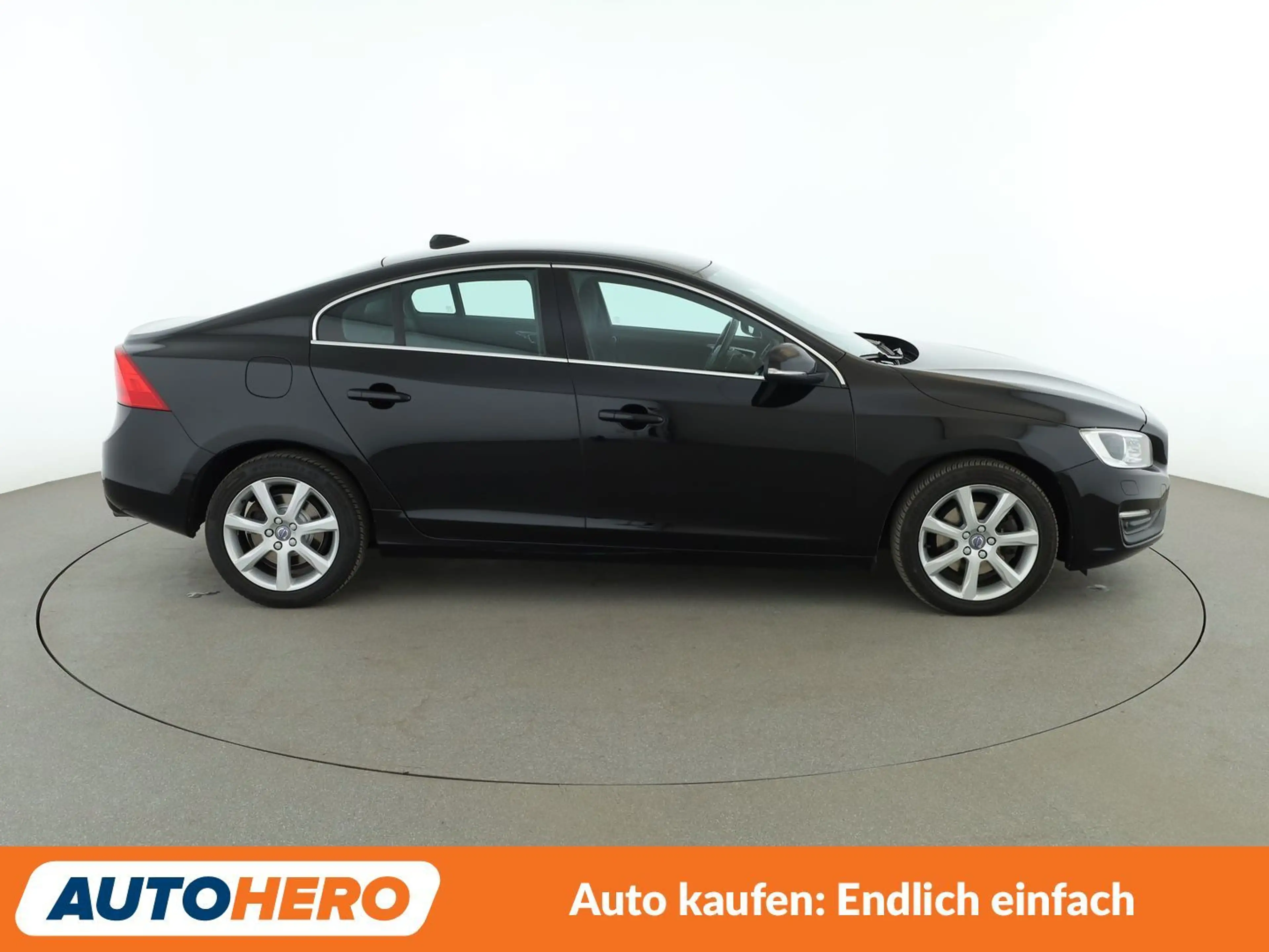 Volvo S60 1.5 Momentum Aut.*NAVI*XENON*PDC*SHZ*KLIMA* — photo 7