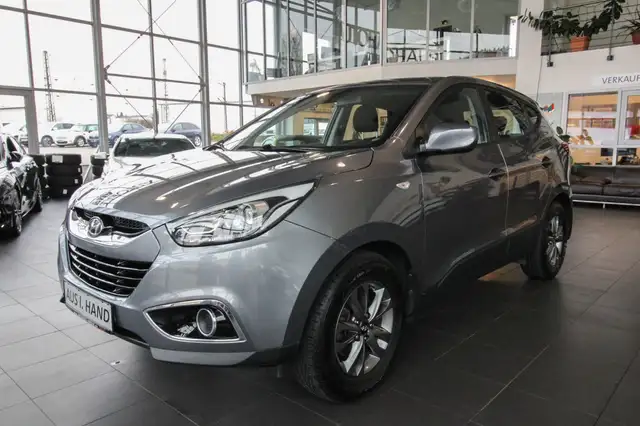 Hyundai iX35 1.6 Comfort/PDC/AHK/1. Hand/Alu/