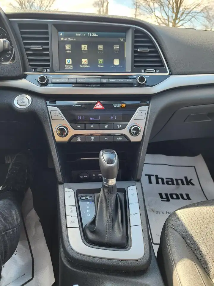 Hyundai ELANTRA снимка Hyundai ELANTRA