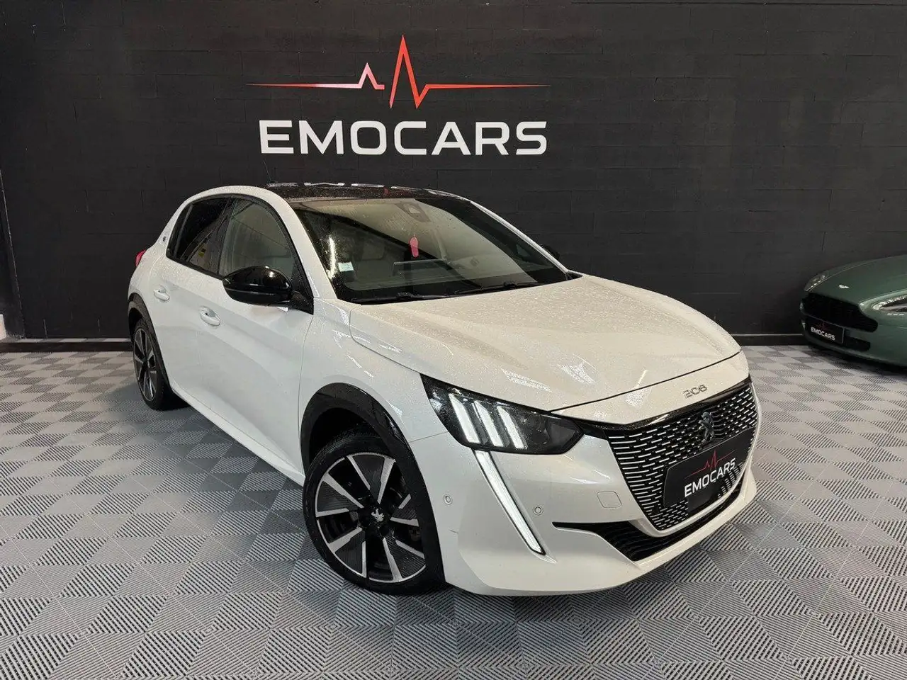 Peugeot 208 e- 136ch GT