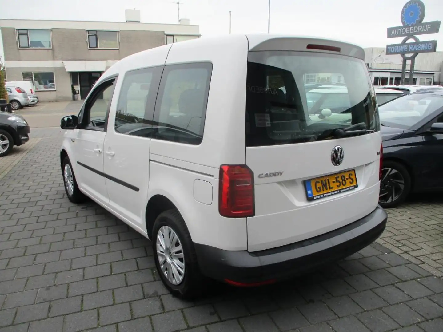 Volkswagen Caddy 1.0 TSI Comfortline,5 persoons uitvoering. Blanc - 2