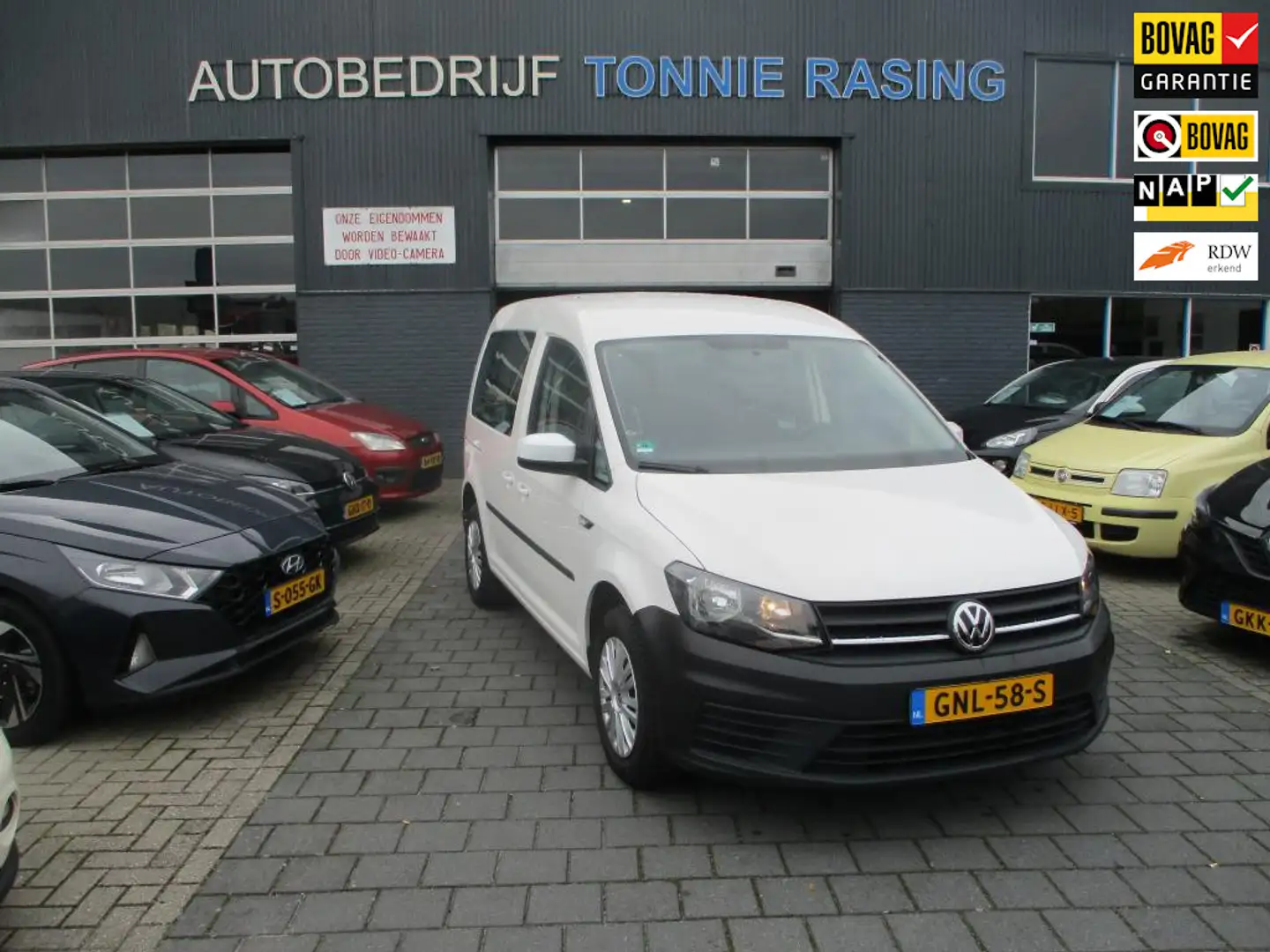 Volkswagen Caddy 1.0 TSI Comfortline,5 persoons uitvoering. Blanc - 1