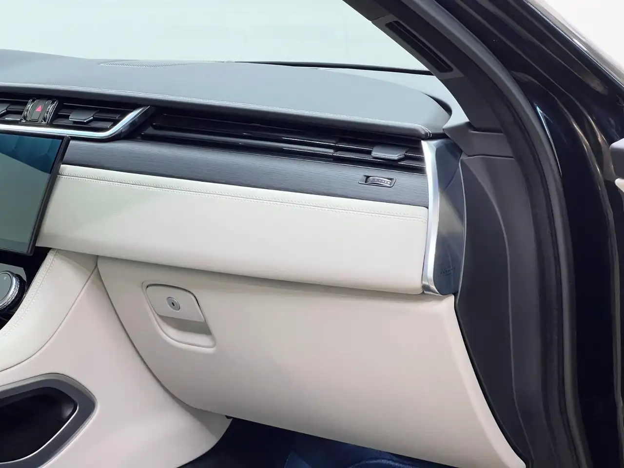 Jaguar F-Pace снимка Jaguar F-Pace