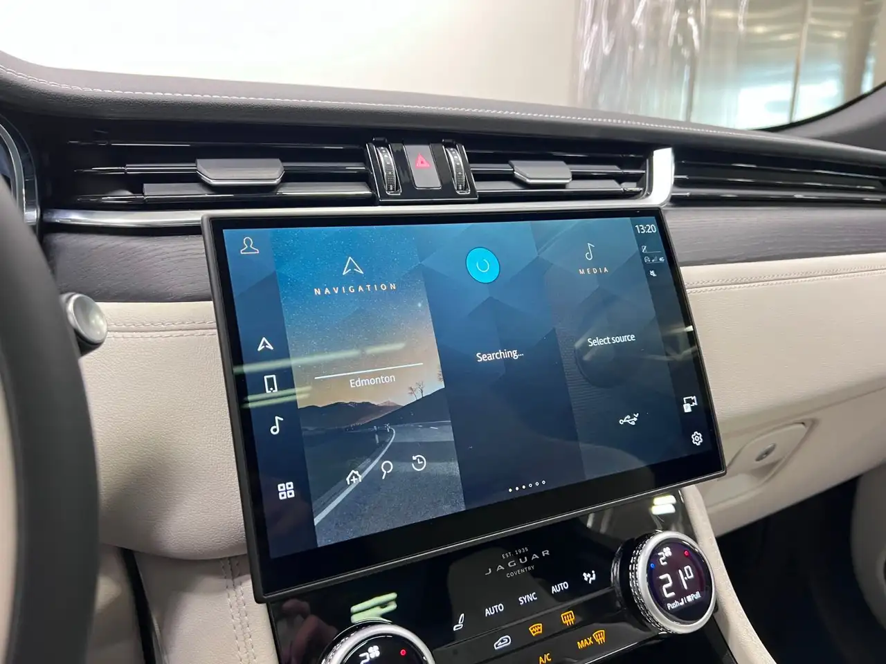 Jaguar F-Pace снимка Jaguar F-Pace
